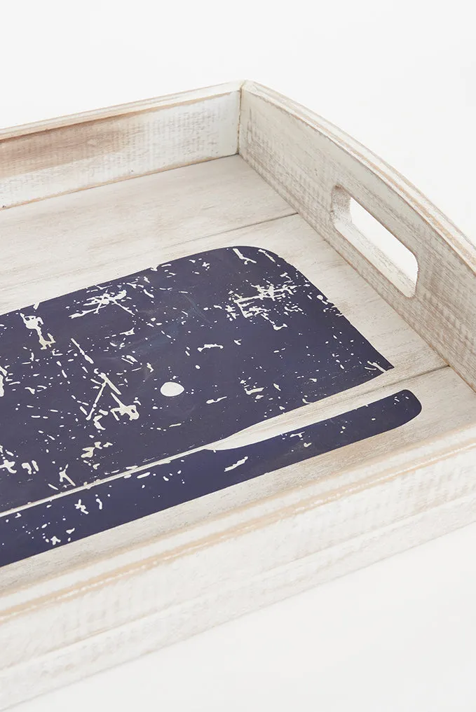 Bandeja de madera rectangular con ballena azul