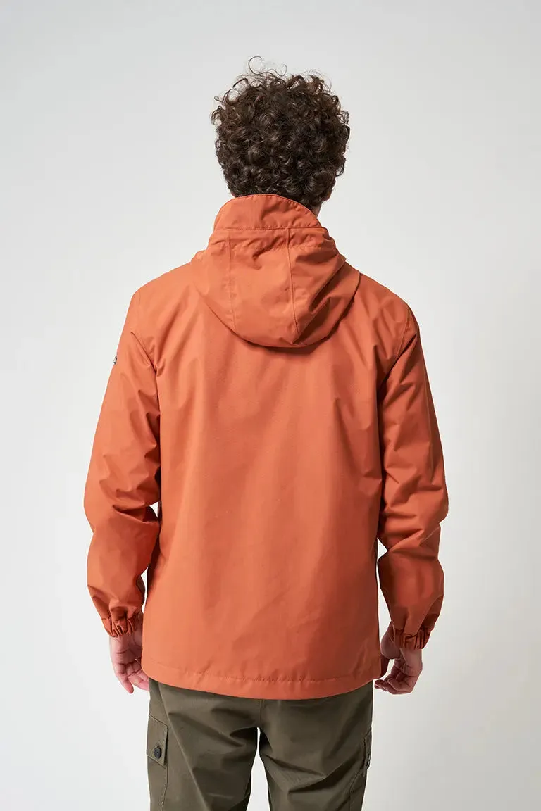 Chubasquero con capucha en nylon 100% waterproof