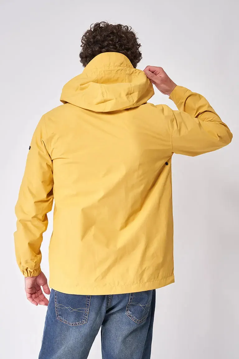 Chubasquero con capucha en nylon 100% waterproof