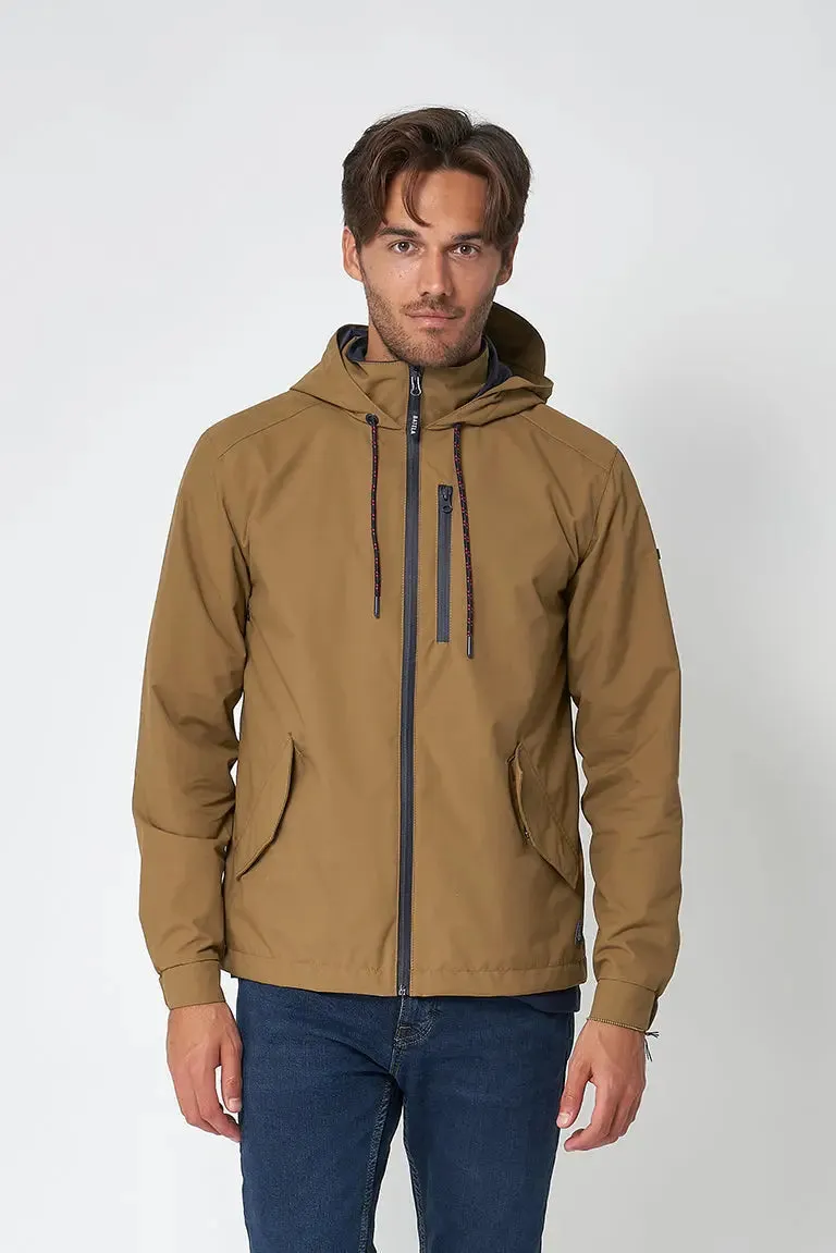 Chubasquero con capucha en nylon 100% waterproof
