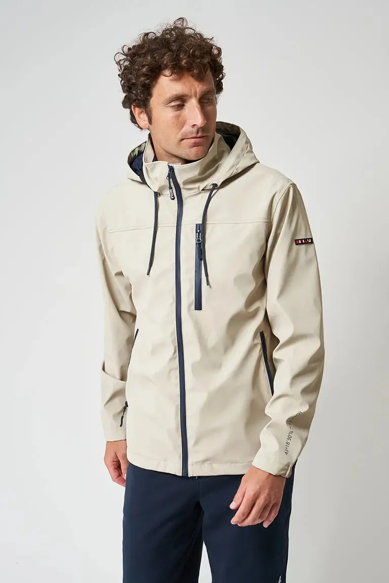 Chubasquero ligero marinero impermeable coordenadas en manga, bolsillo delantero.