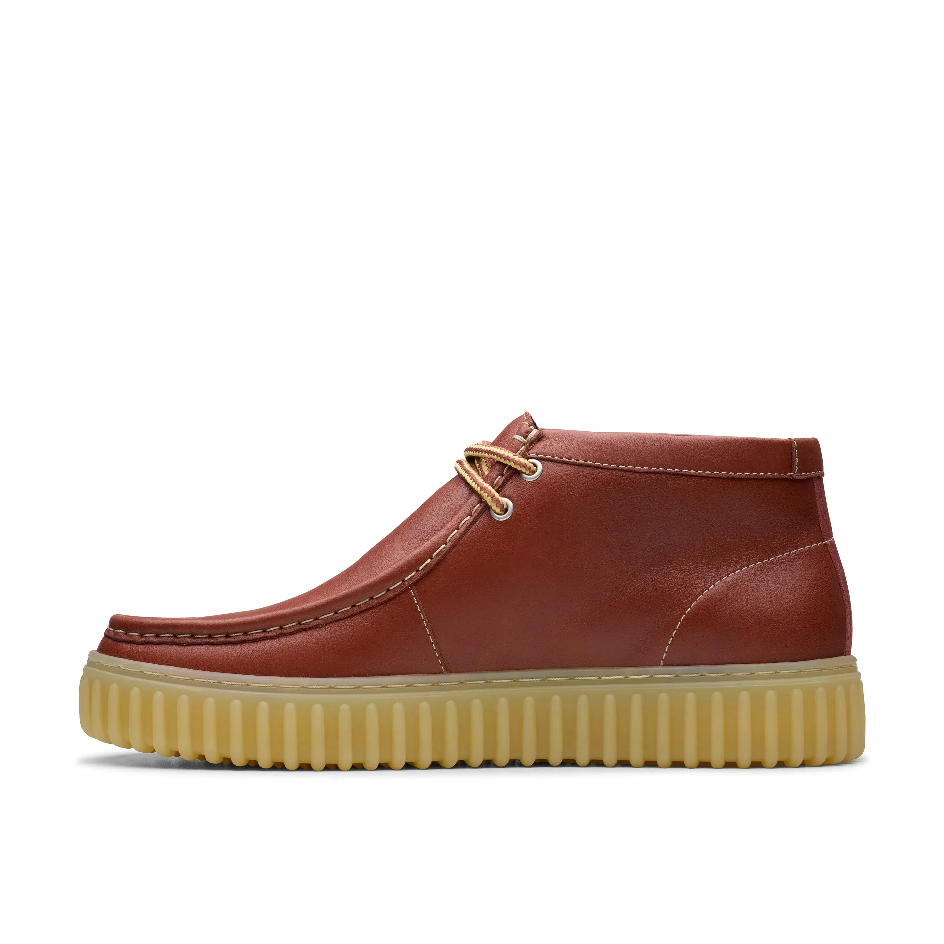 CLARKS | WALLABEE HOMBRE | TORHILL HI BROWN LEATHER | MARRÓN