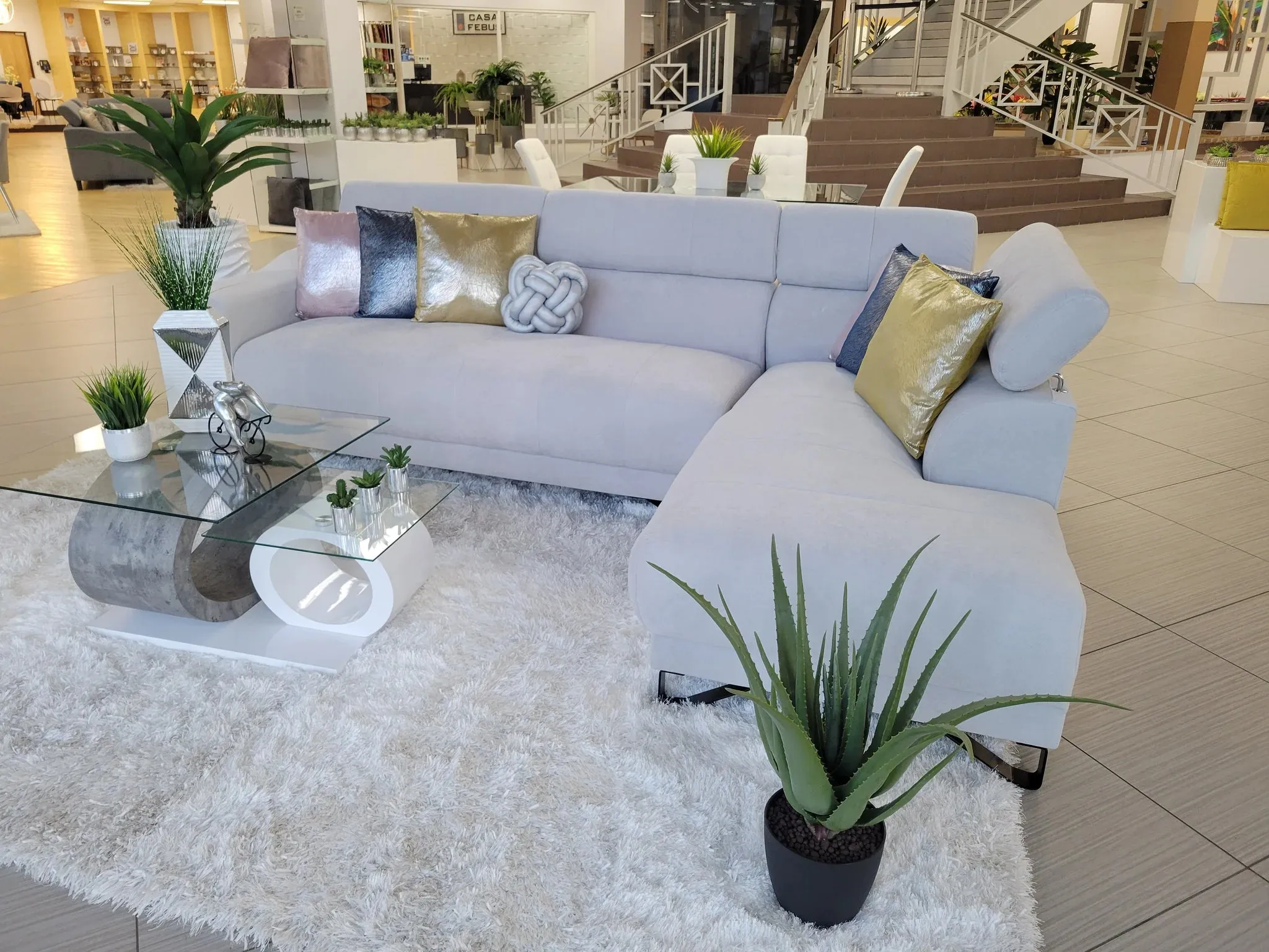 Elliot Sectional Right Side Sofa - Lt. Grey