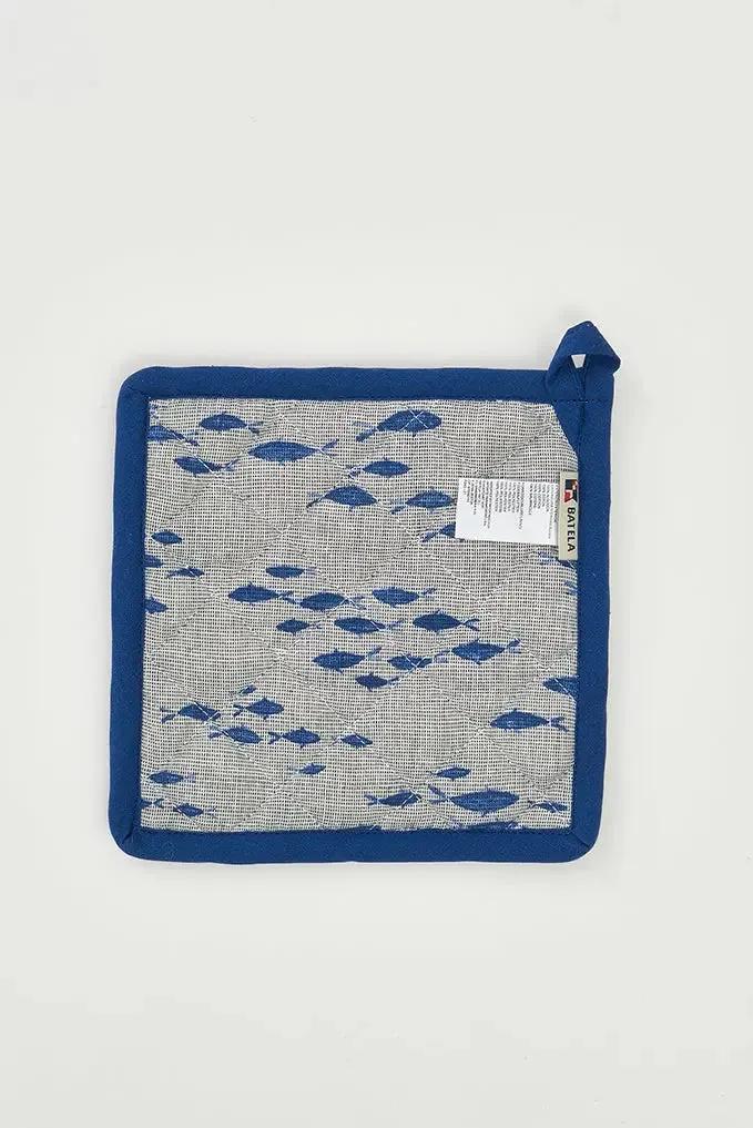Guante y agarradera de cocina con banco de peces