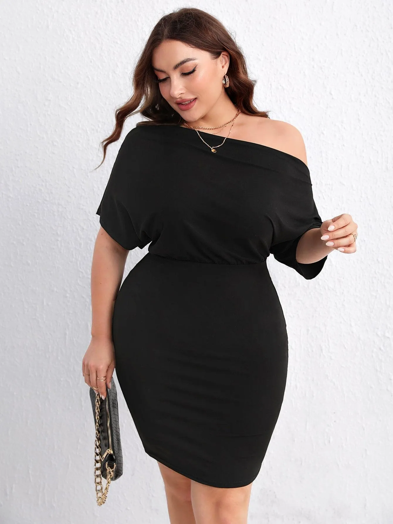 Vestido Midi Ombro A Ombro Plus Size - Laila