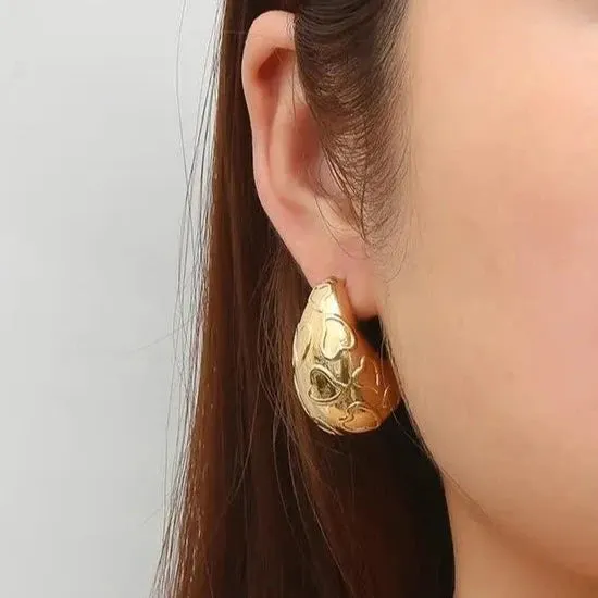 WATER DROP HEARTS LARGE EARRINGS
